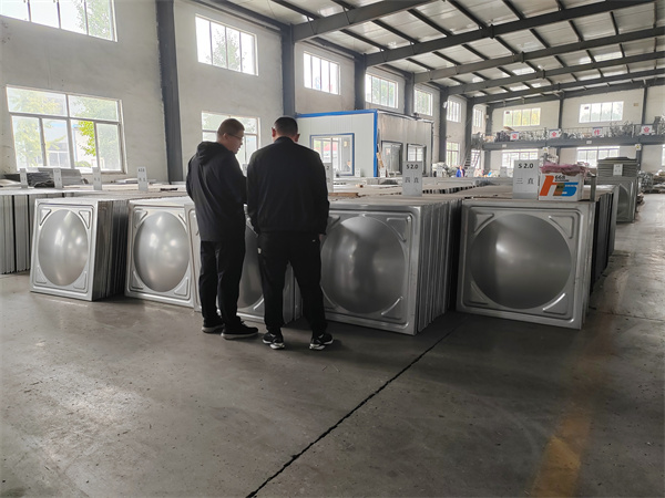 不鏽鋼水箱 不鏽鋼水箱